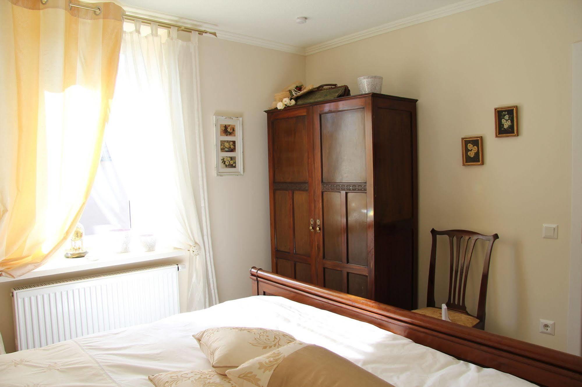 No.31 B&B Im Rosengarten Kapellen-Drusweiler Esterno foto